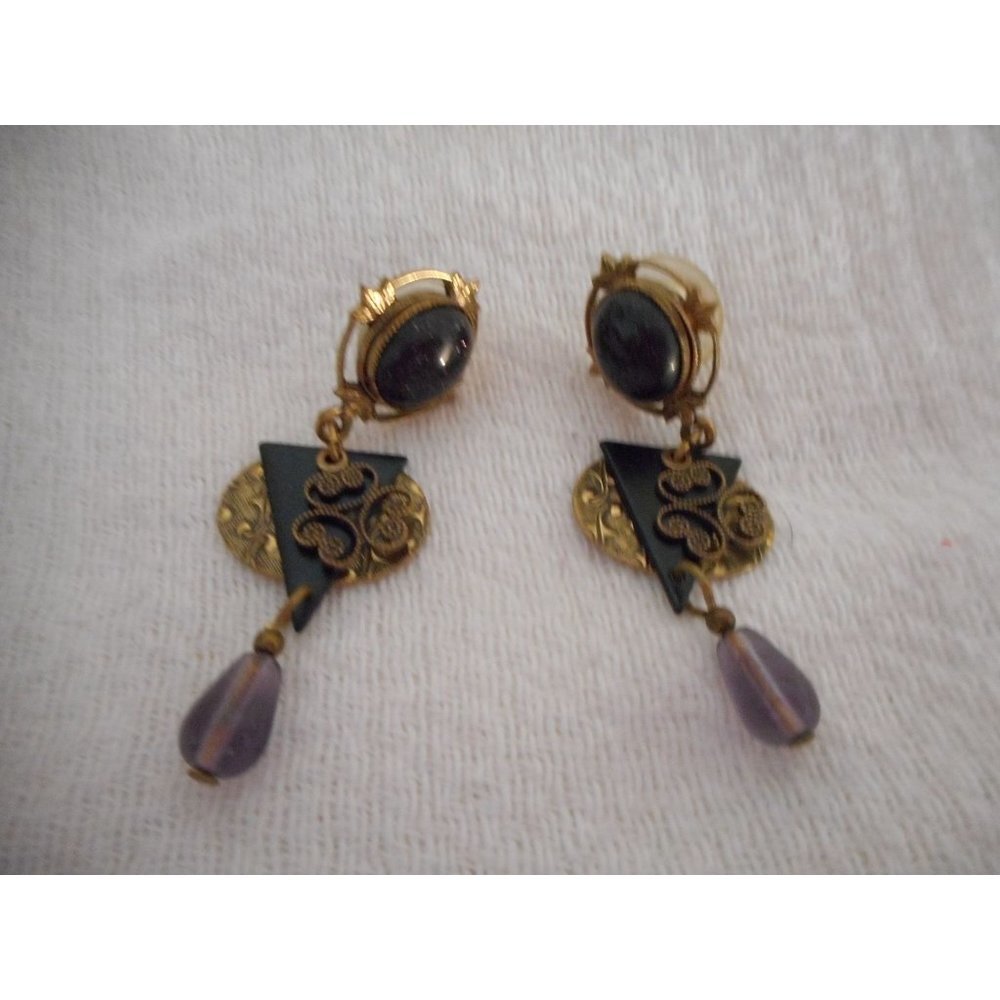 Vintage Estate Costume dangle Earrings purple gold
